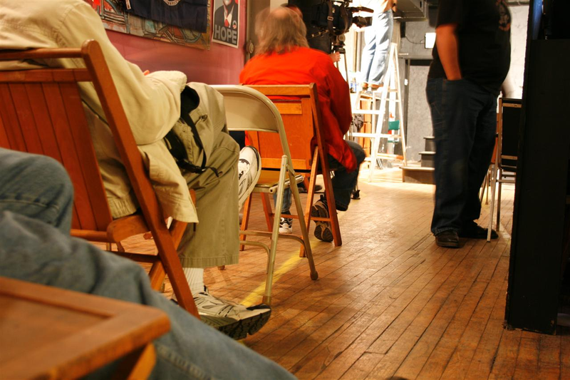 Illustration for article titled Detroit Area Cafe To Support Automakers By Attempting World's Longest Concert